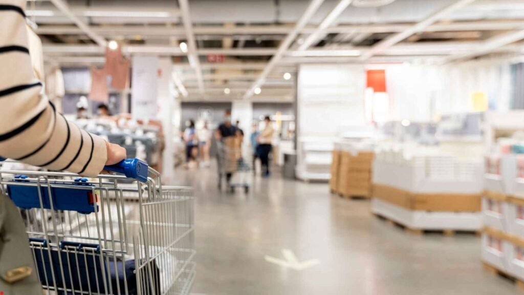 10 Errores Que Arruinan tu Reforma Comercial (y Cómo Evitarlos) 6 circuito tienda reforma