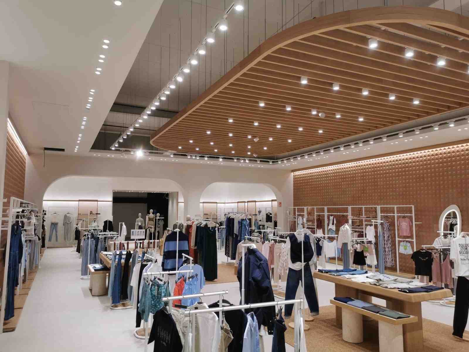 Interiorismo comercial y de oficinas