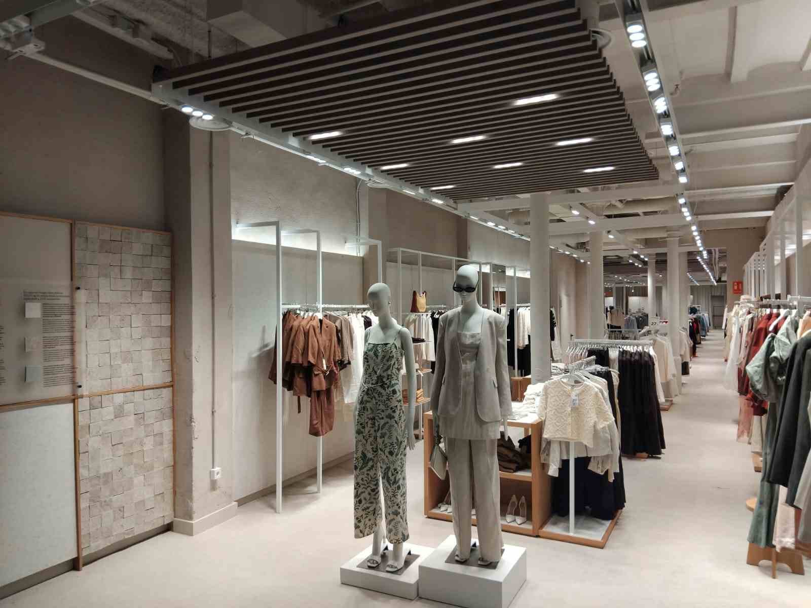 Reforma de tienda de ropa Mango