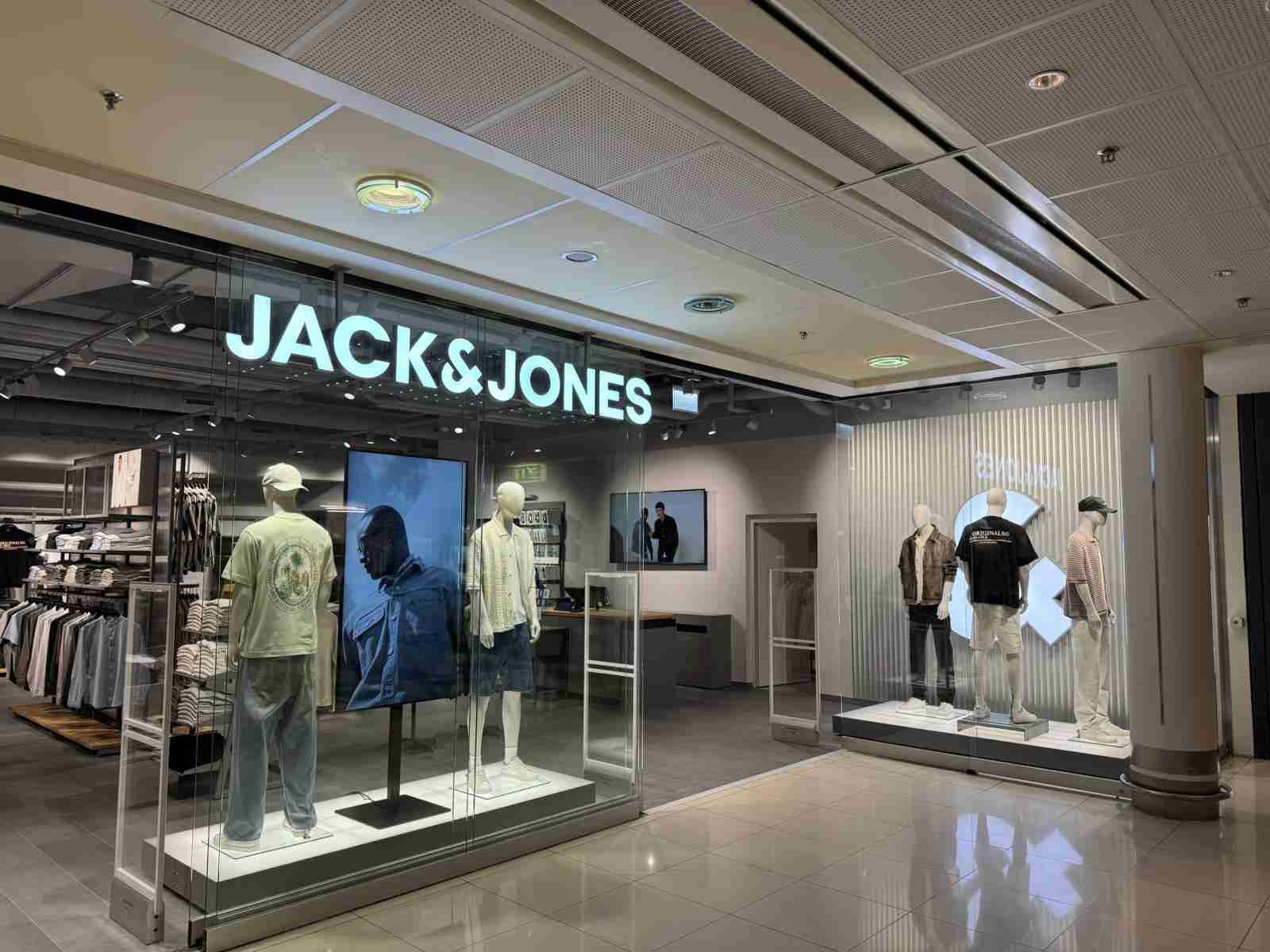 Reforma en tienda de ropa Jack&Jones