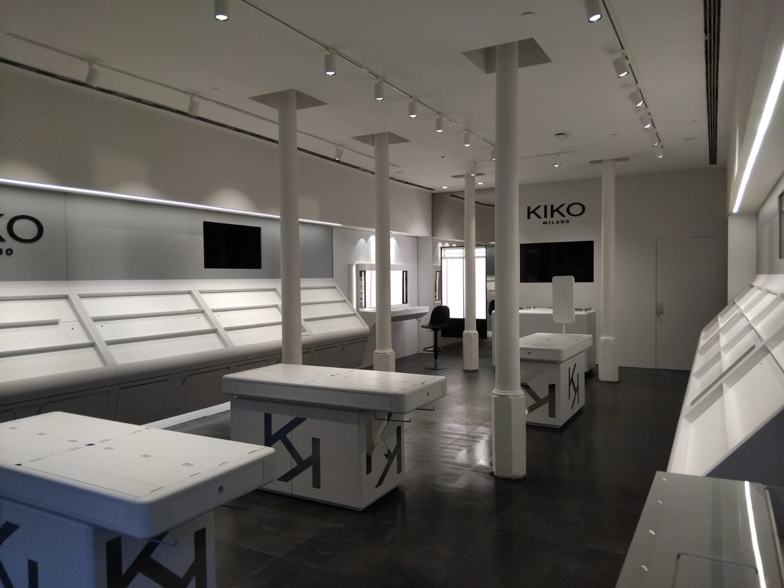 Reforma integral comercial de KIKO Milano